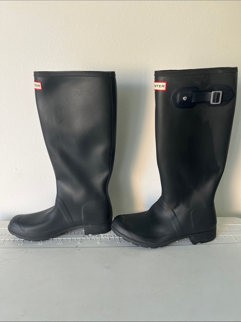 Hunter Black Tall Rubber Rain Boots with Red-Trim Logo - Picture 2 of 8